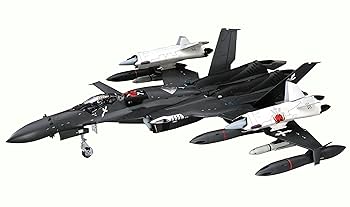 プラモデル完成機　1/72　ハセガワ　マクロスゼロ　SV-51γ マクロス SV-51γ ノーラ・ポリャンスキー機 / ハセガワ 1/72